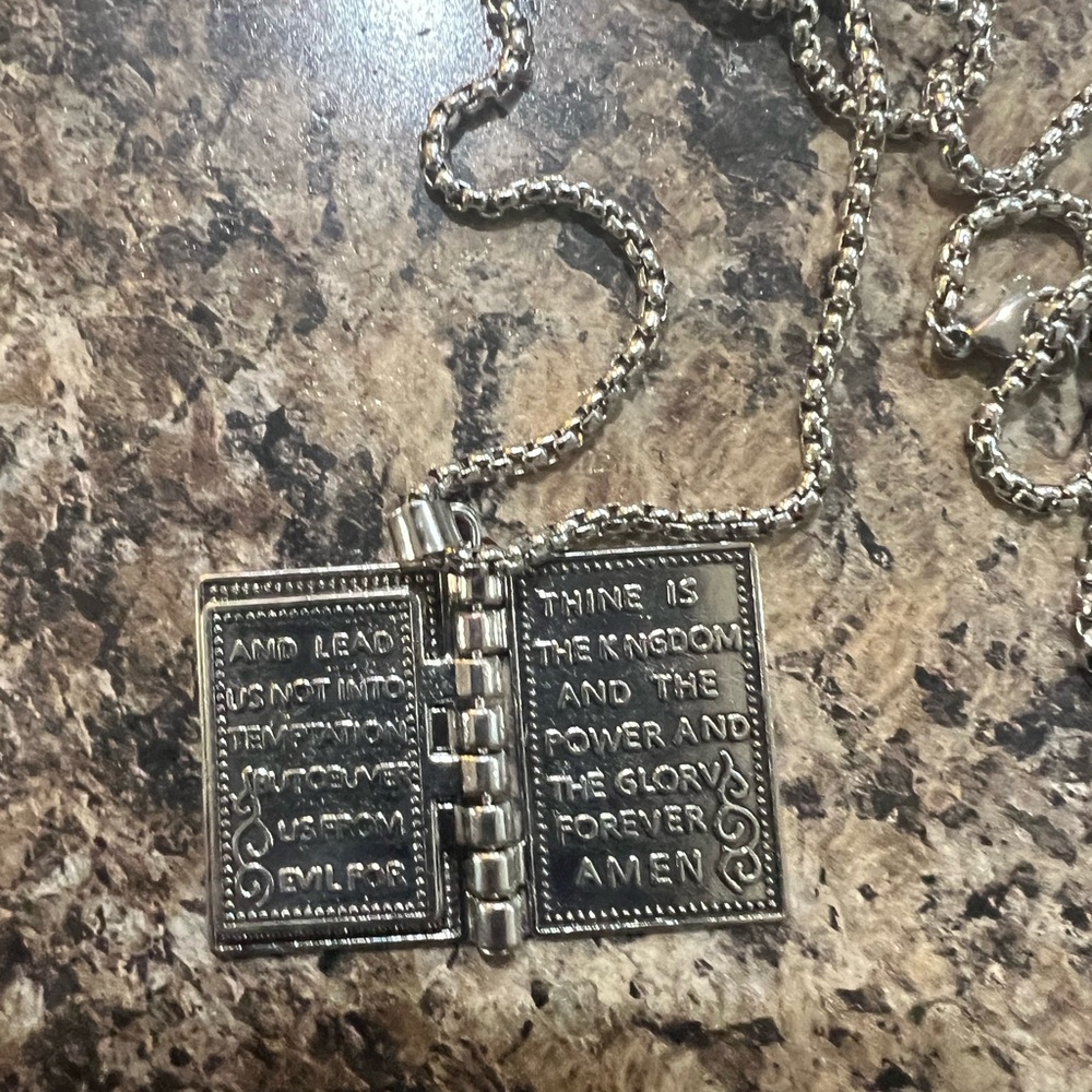 $5 BIBLE NECKLACE WITH TURNING PAGES. SILVER. NEW. $5 IF BUNDLED - Picture 10 of 12